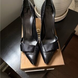 Gucci Black Satin Bow Pointed Toe Pumps